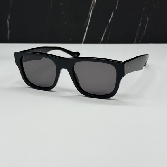 NEW GUCCI GG1427S 001 UNISEX SUNGLASSES GUCCI GG 1427S 001 BLACK GREY EYEWEAR - Picture 3 of 16